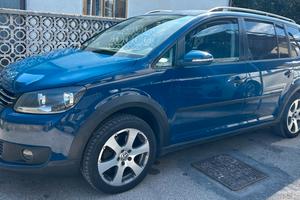 Volkswagen Touran Cross 1400 TSI METANO