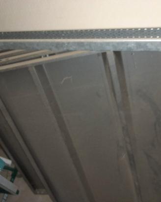 scaffali in metallo per il fai da te