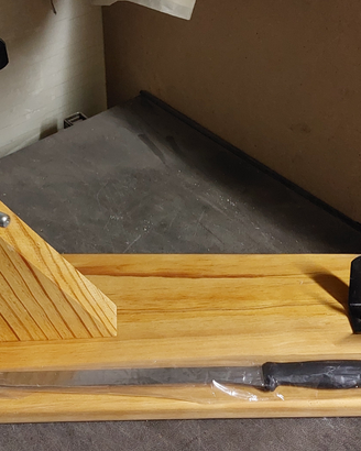 Porta Prosciutto Morsa in legno con Coltello