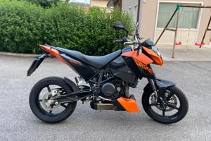 ktm Duke 690 tagliandi ufficiali con fatture 