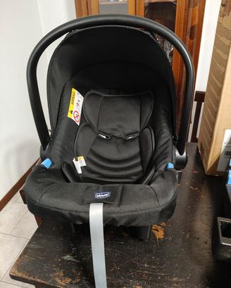 ovetto + base isofix della. Chicco