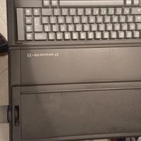 macchina da scrivere Olivetti 