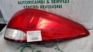 KIA Carens IV 13+ Fanale posteriore destro