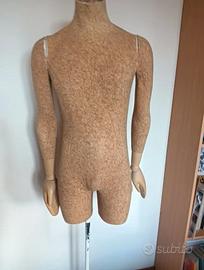 Manichino uomo in sughero con piedistallo