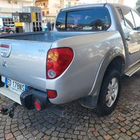 mitsub L 200 D double cab intense