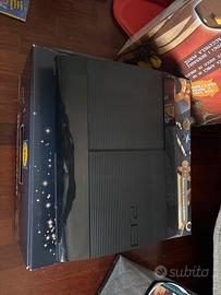 Ps3 slim completa di cavi e controller