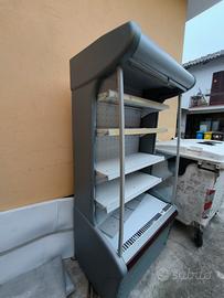 frigo murale con scaffali 
