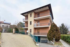 4 LOCALI A PECETTO TORINESE