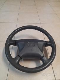 Volante auto Mazda con airbag