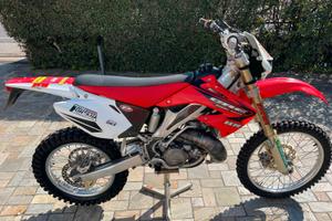 Honda CRE250R 2005 targata
