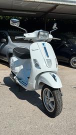 Piaggio vespa 125
