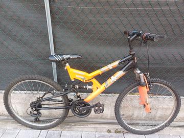 Bicicletta per ragazzo/a