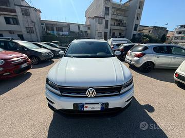 Volkswagen Tiguan 2.0 TDI SCR DSG Advanced BlueMot