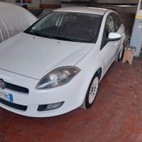 Fiat bravo   JTD   6 marce.  anno 2010 tratt
