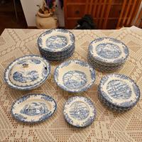 Set Piatti Myott "The Brook" del 1960