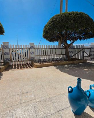 villa fronte mare 10 posti letto