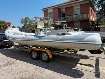 Gommone master 720 open