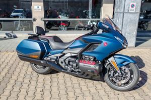Honda GL 1800 Gold Wing BAGGER DCT 14.000KM