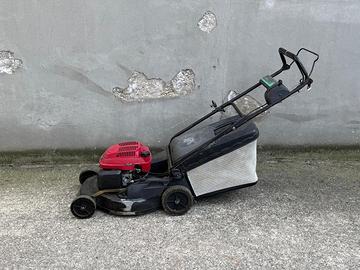 Tosaerba - tagliaerba motore Honda con trazione