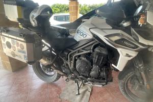 Triumph 1215 XCA