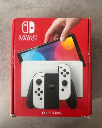 Nintendo Switch OLED Bianca con tutti accessori