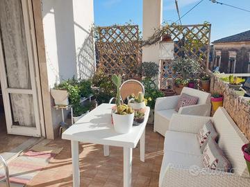 App.to 120 mq con terrazzino, sottotetto e p.moto
