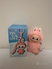 Labubu Originale “U”- Pin for love
