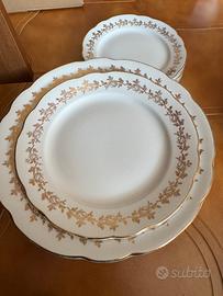 Set di 3 piatti diversi