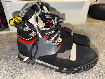 Stivaletti da trekking Arrow di Virgil Abloh