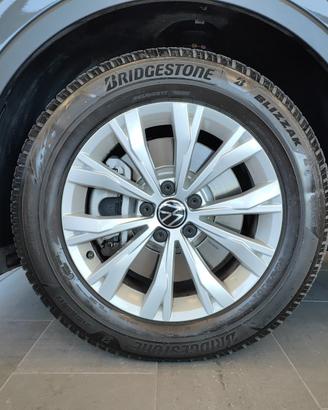 Cerchi e gomme 17 golf tiguan t roc