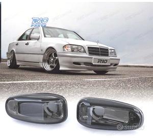 FRECCIE LATERALI PER MERCEDES W202 W208 W210 R170 