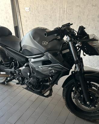 Yamaha XJ6 2013 - Incidentata / per ricambi
