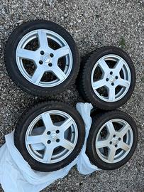 4 Cerchi in lega 15 + Pirelli 185/55 R15