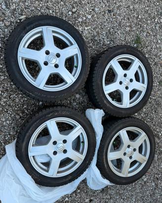 4 Cerchi in lega 15 + Pirelli 185/55 R15