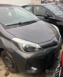 Musata completa Toyota Yaris 2012