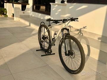 Canyon Exceed CF 4 2024 - Taglia M - MTB 29 Carbon