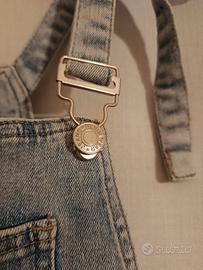 Splendido vestito stile salopette in denim di coto
