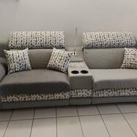  nuovo divano 4posti a letto con alzata gambe  