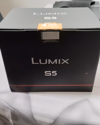 Panasonic s5