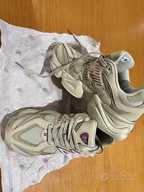 New Balance 9060 taglia EU 39.5