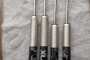 Kit Ammortizzatori Pro FOX – Misure Extra