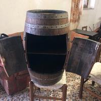 botte in castagno trasformata in mobile bar