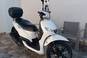 Peugeot 200
