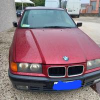 BMW Serie 3 Berlina E36 318i Europa
