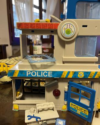 Camionetta SWAT e Stazione di Polizia PinyPon