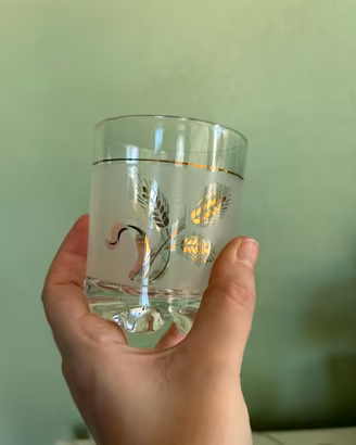 Bicchieri in vetro dettagli oro vintage covetro