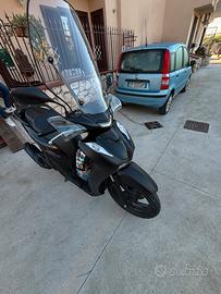 paravento e paramani sh 125 2025