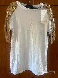 Maglietta bianca con frange e brillantini