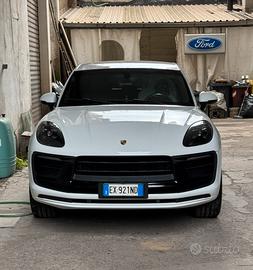 Porsche Macan S