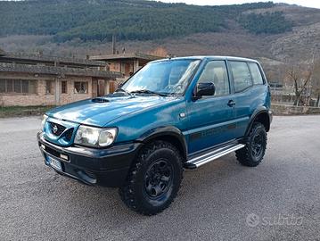 Nissan Terrano II 2,7 TD 